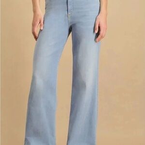 Women's Light Blue Wide-Leg Jeans